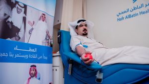 مدير مكتب وزارة البيئة بحفر الباطن يشارك في حملة التبرع بالدم اقتداء وعطاء