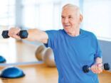 كيف تحافظ على القوة الجسدية مع التقدم في السن؟