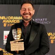 تكريم الفنان أحمد زاهر بجائزة التميز في مسلسل «نعمة الأفوكاتو»