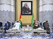 رئيس جمهورية غينيا بيساور يصل إلى جدة لأداء مناسك العمرة