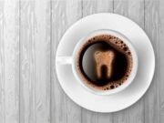 5 طرق للوقاية من اصفرار الأسنان بعد تناول القهوة